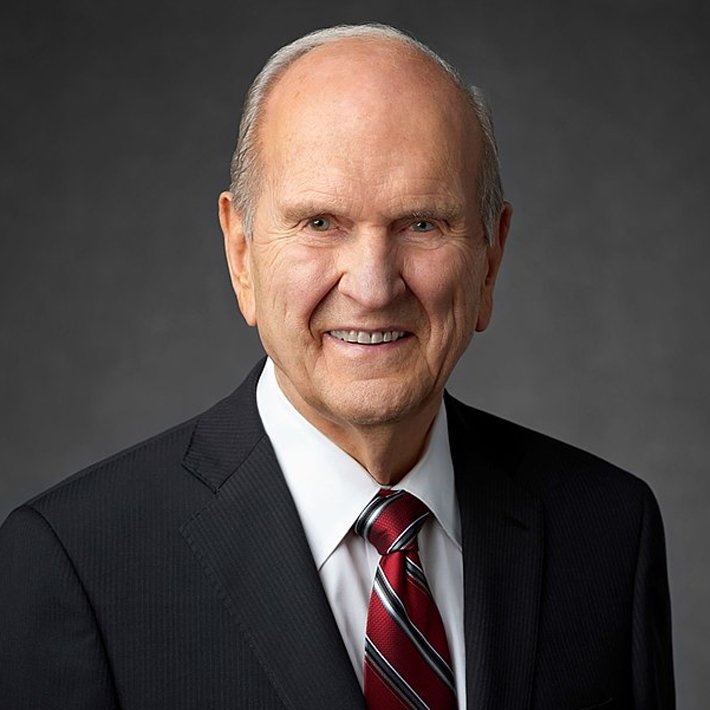 Russell M. Nelson official portrait, 2018 (Creative Commons)